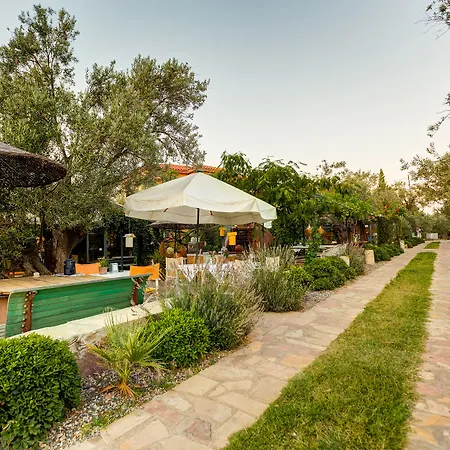 Hotel Cunda Battalos Kuecuek