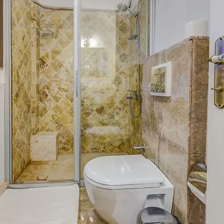 Hotel Cunda Battalos Kuecuek 2*